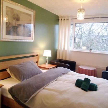 1 Luxurious Double Bedroom With Private Shower Reading Zewnętrze zdjęcie