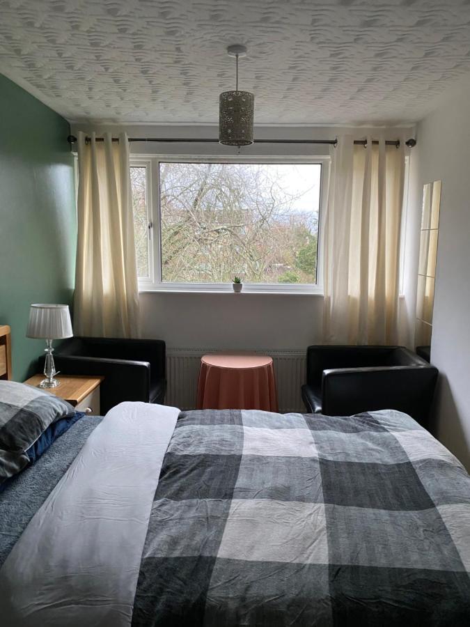 1 Luxurious Double Bedroom With Private Shower Reading Zewnętrze zdjęcie