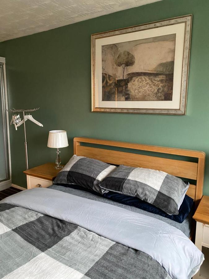 1 Luxurious Double Bedroom With Private Shower Reading Zewnętrze zdjęcie