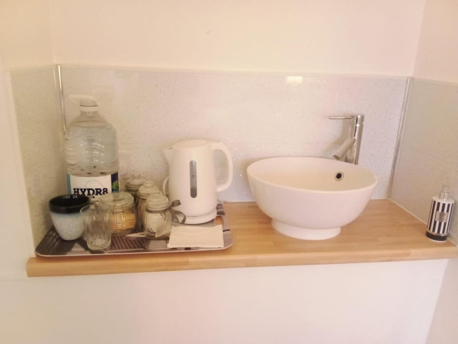 1 Luxurious Double Bedroom With Private Shower Reading Zewnętrze zdjęcie