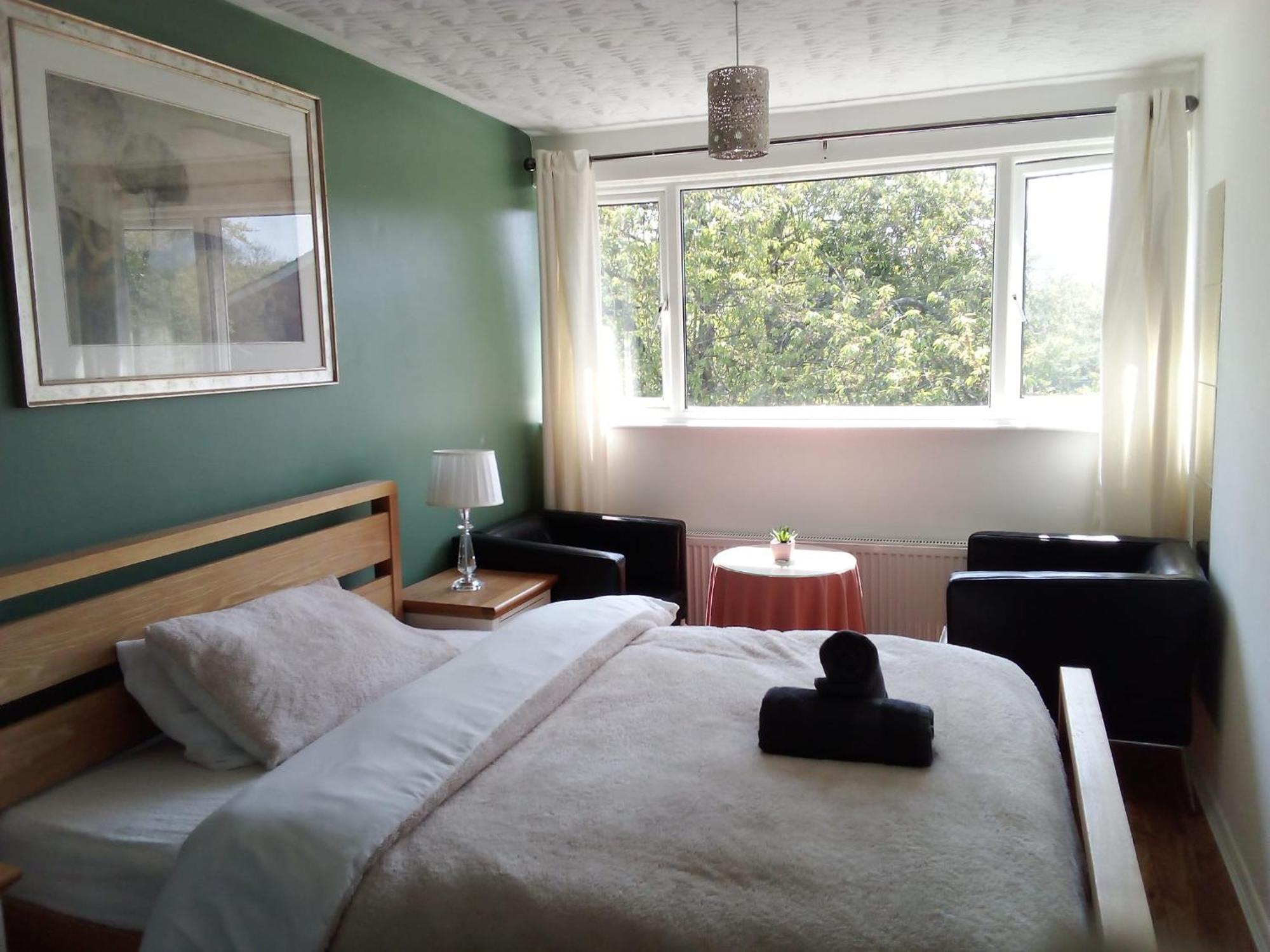 1 Luxurious Double Bedroom With Private Shower Reading Zewnętrze zdjęcie